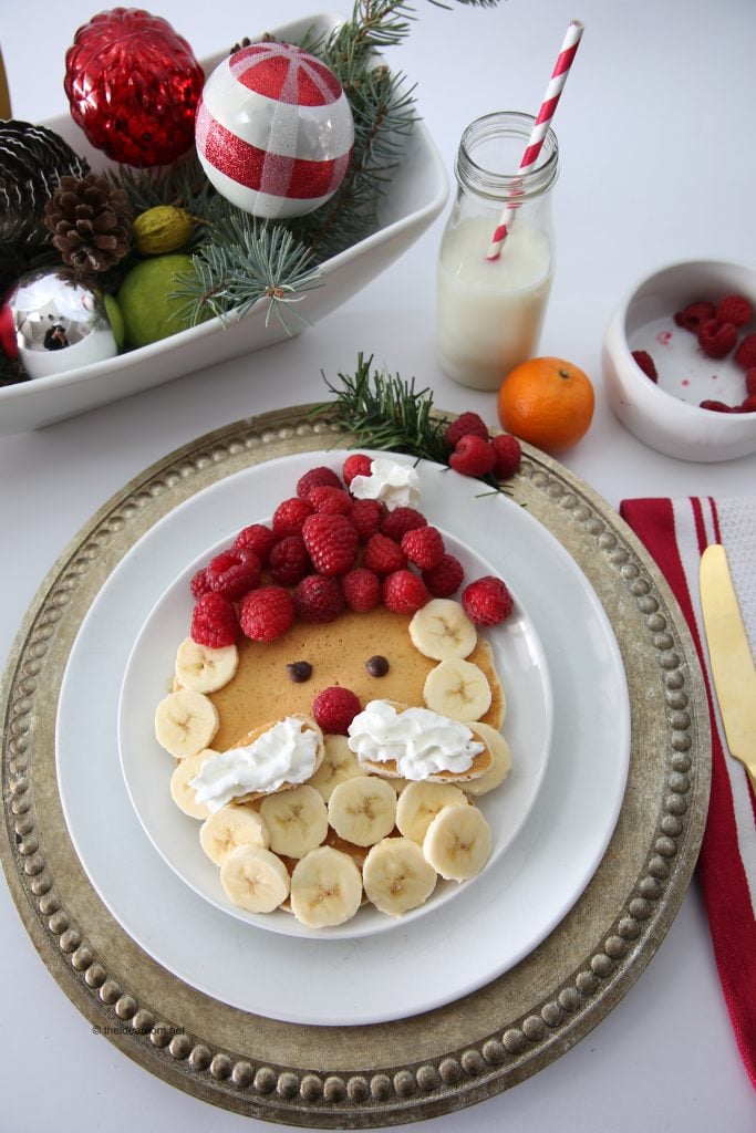 santa-claus-pancakes-theidearoom-2